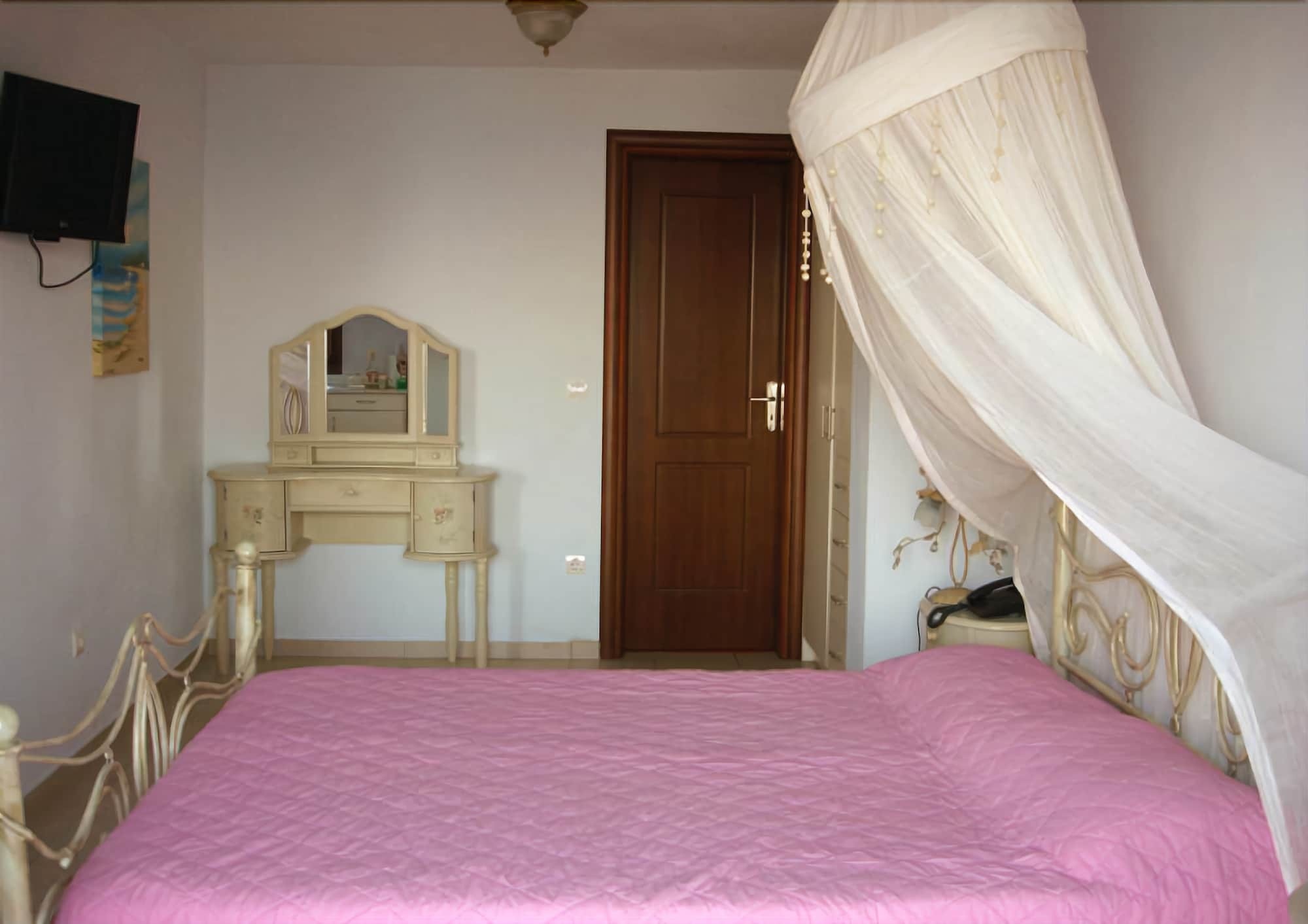 Loukia Apartments Αρτεμώνας Εξωτερικό φωτογραφία